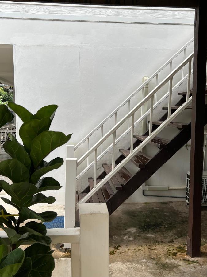 Sawaddeethaweesuk At Kohlarn Apartment Exterior photo