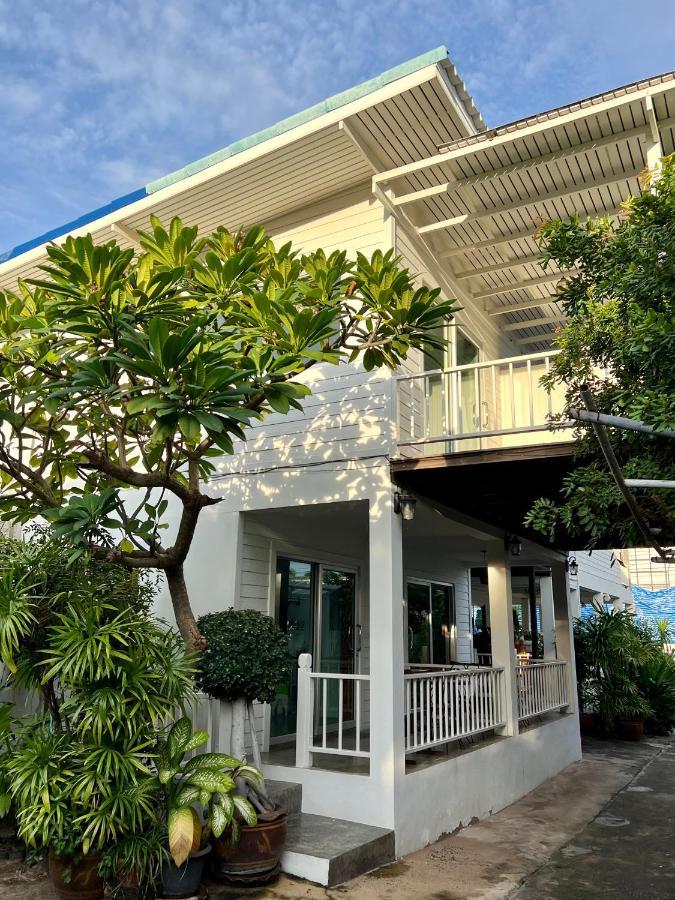 Sawaddeethaweesuk At Kohlarn Apartment Exterior photo